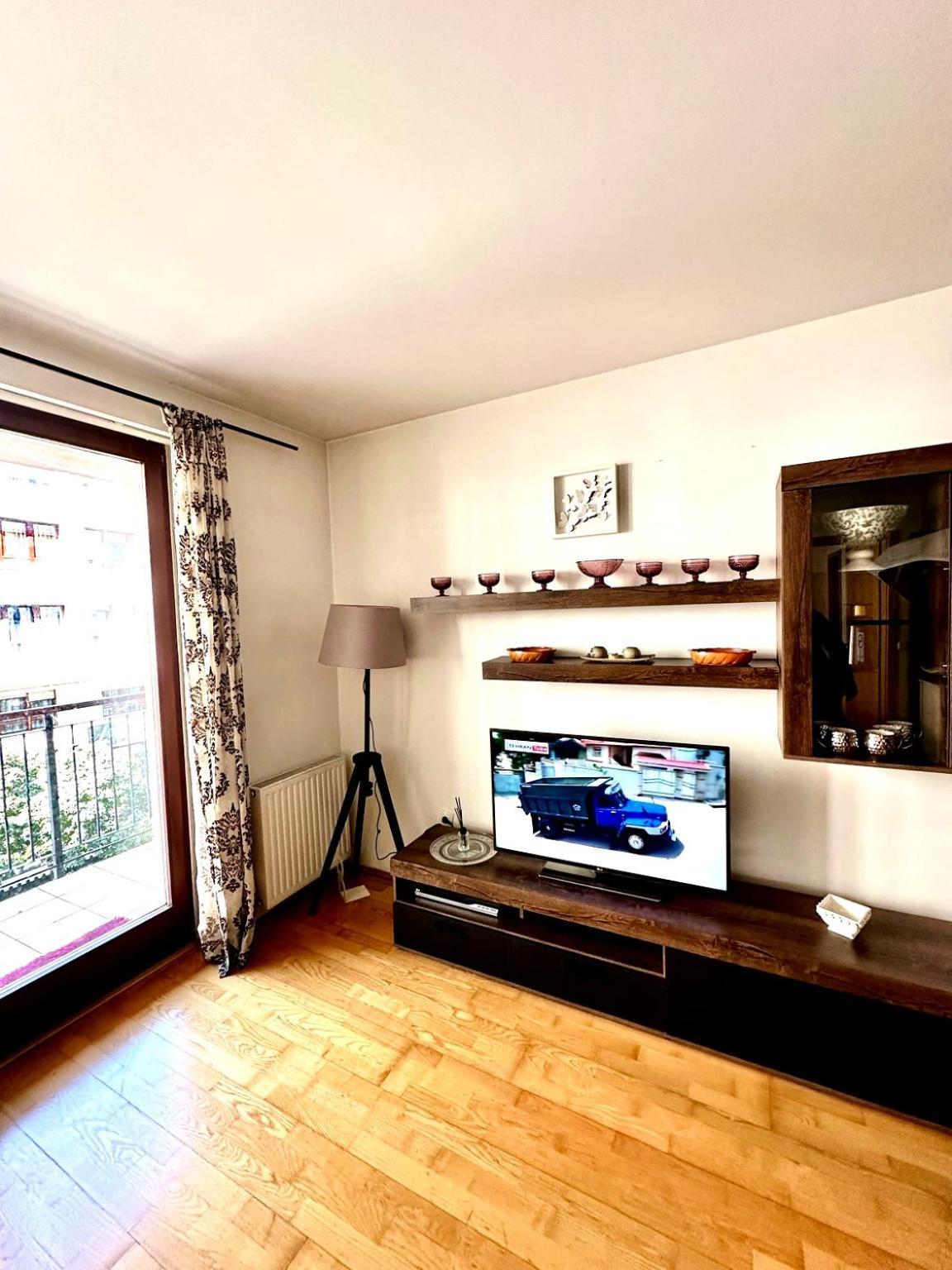 City Center Apartment With Balcony Budapest Bagian luar foto