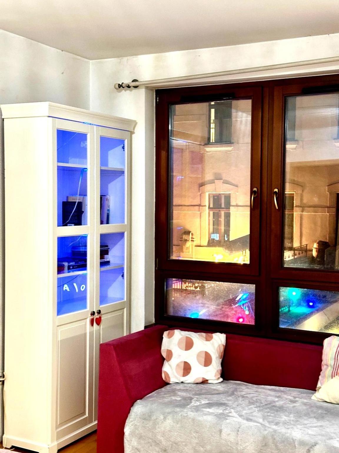 City Center Apartment With Balcony Budapest Bagian luar foto